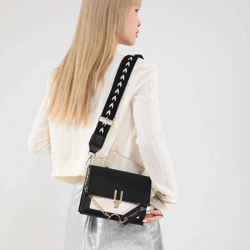 2024 spring new color contrast fashion PU shoulder bag suitable for business commute shopping party friendsT251020