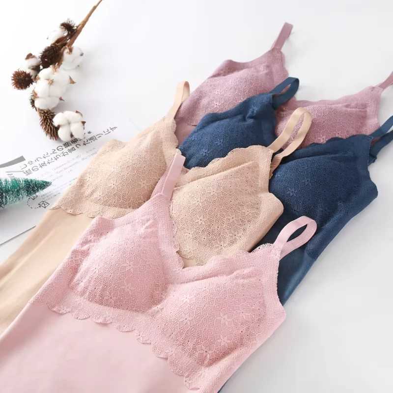 New Velvet Thermal Underwear Women Nonmarking Chest Pad Thermal Vest Women Brushed Heating Lace Flowers Vest SlingT251020