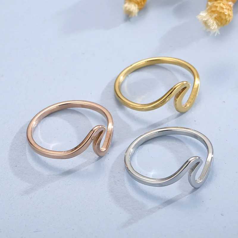 316L Stainless Steel Wave Rings For Women Men New Simple Design Sea Wave Shape Ring Size 510 Surf Wavy Jewelry J251020