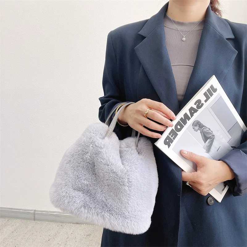 Winter Faux Fur Plush Tote Bag Fashion Large Capacity Bucket Handbag Shoulder Bag For Women Gray Pink White Daily Shopping BagT251020