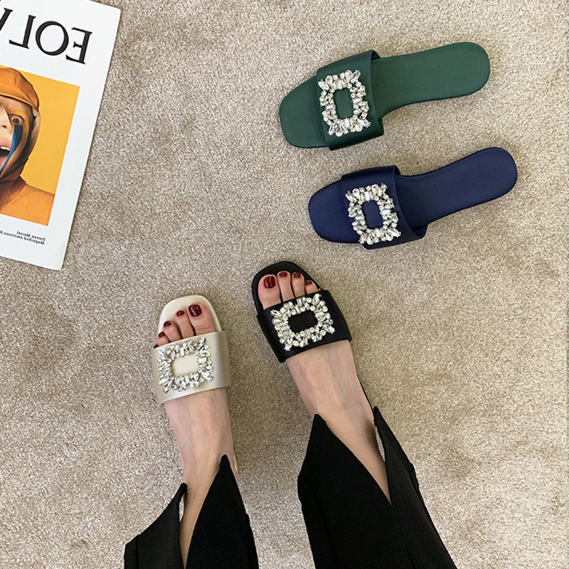 Satin Womens Slippers Summer 2024 Water Diamond Buckle Flat Elegant Sandals Womens Fashion Outdoor Beach Shoes Slippery 240710