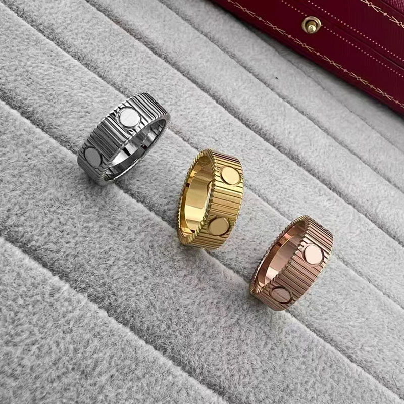 2025 New Brand Love Ring Classic Line Pattern Couple 18k Gold Ring High Quality Titanium Steel Jewelry Designer for Women's Christmas Gift