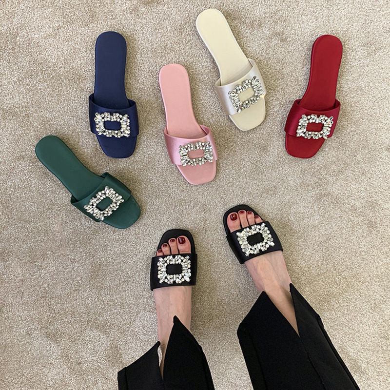 Satin Womens Slippers Summer 2024 Water Diamond Buckle Flat Elegant Sandals Womens Fashion Outdoor Beach Shoes Slippery 240710