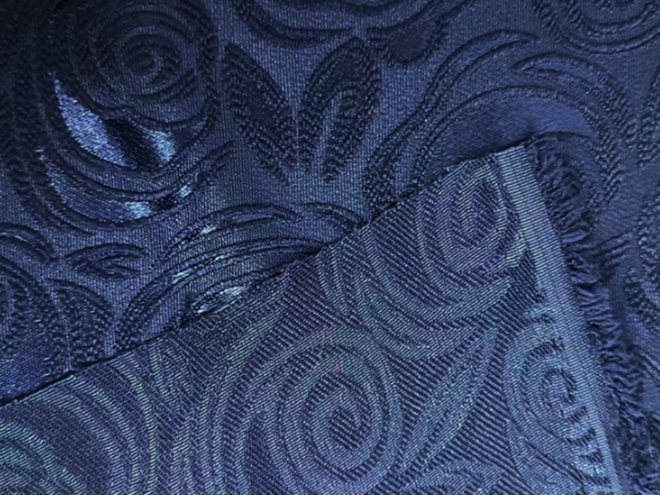 Elastic light relief three-dimensional rabbit head rose suit jacket with jacquard fabric.