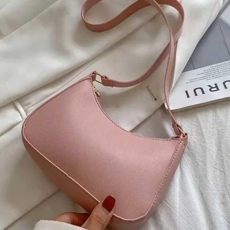 Vegan Leather Shoulder Bag for Women 2025 RFID Blocking Retro Mini Square Purse Elegant Solid Color Crossbody Bag Daily UseT251020