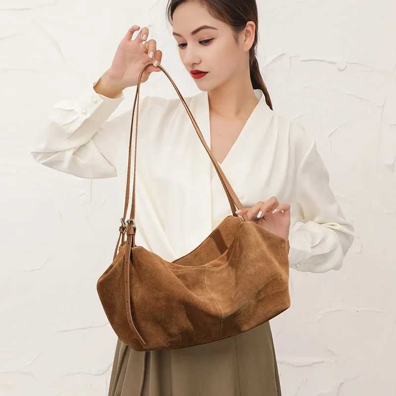 Designer Luxury Pillow Bag Women 2025 New High Quality Suede Large Capacity Shoulder Bag Exquisite Elegant Minimalist Tote BagT251020