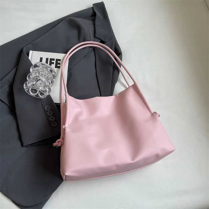 Popular Large Capacity Bag for Women New Fashionable Single Shoulder Underarm Bags Highend Sensory Communication Tote BagsT251020