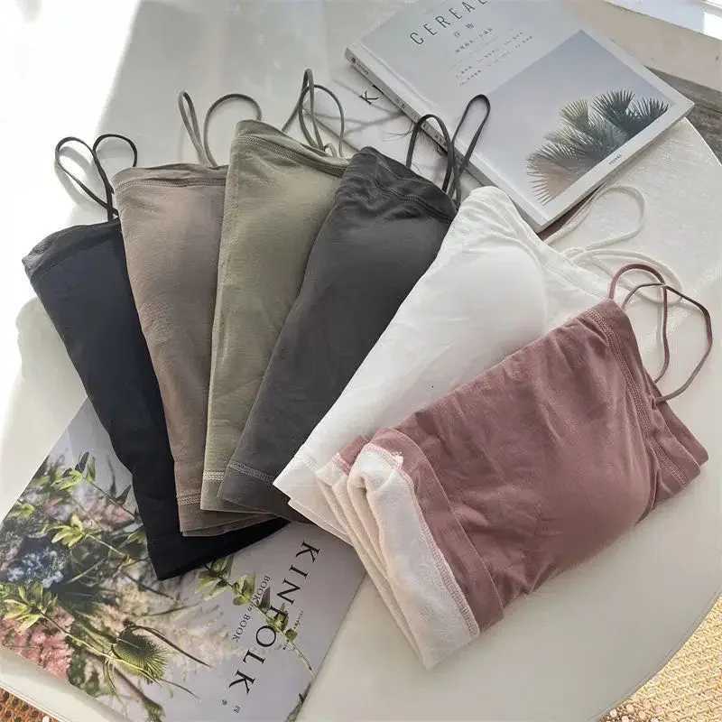 Women Winter Velvet Thickened Undershirt Women Slim Cozy Thermal Underwear Camisole Warm Sling Vest Top Bottoming ClothingT251020