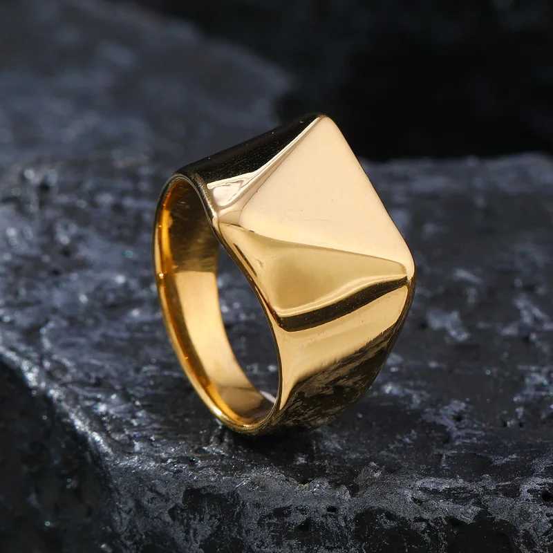 316L Stainless Steel Smooth Triangle Signet Ring For Men Male Finger Jewelry Accessories 2025 New J251020
