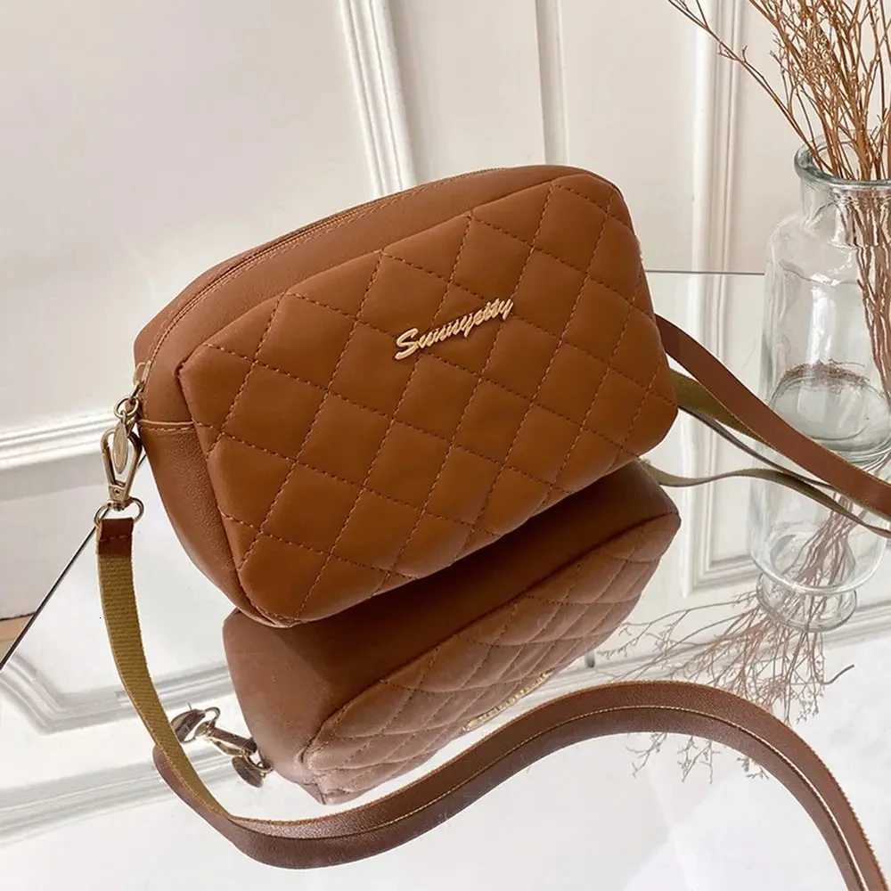 Small Messenger Bag For Women Trend Lingge Embroidery Camera Female Shoulder Bags Fashion Chain Ladies Crossbody Purse 2024T251020
