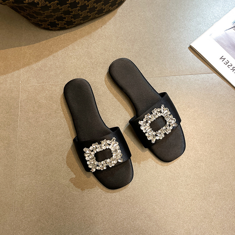Satin Womens Slippers Summer 2024 Water Diamond Buckle Flat Elegant Sandals Womens Fashion Outdoor Beach Shoes Slippery 240710