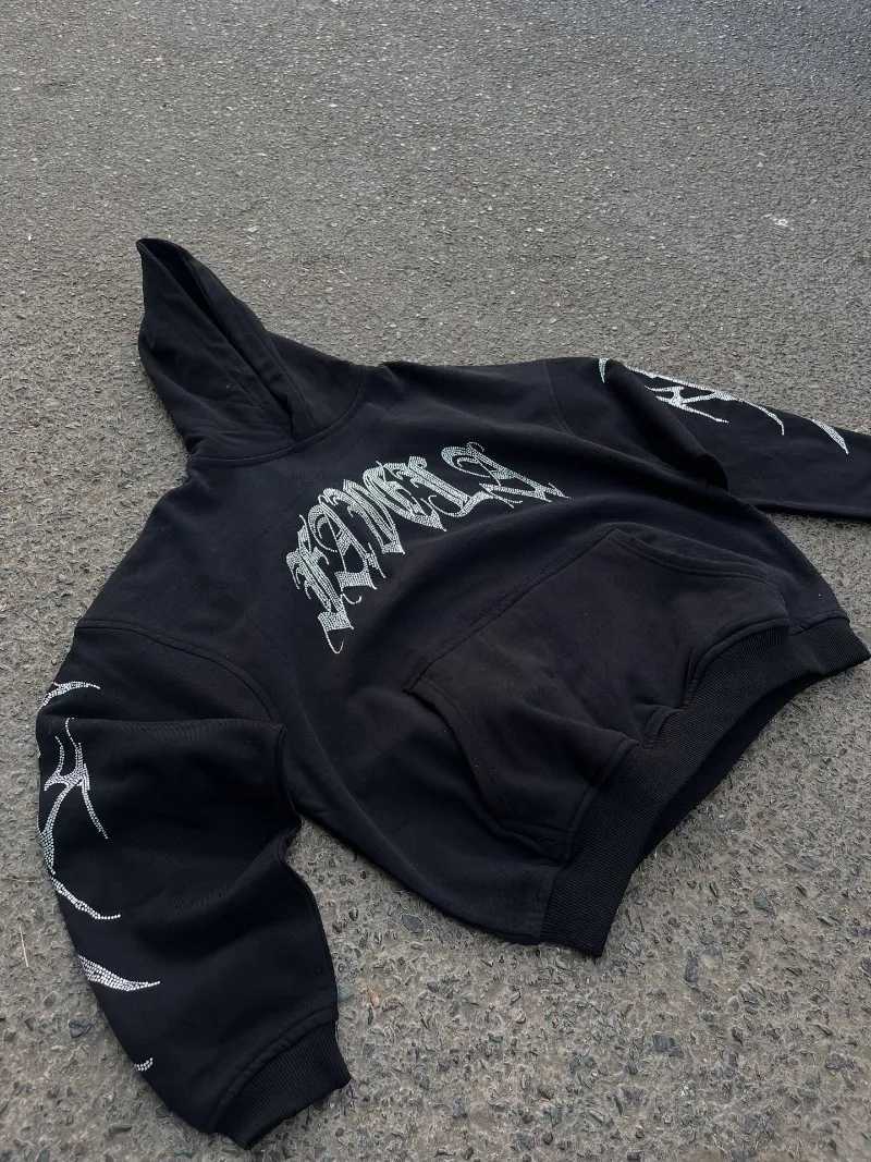 2025 Winter Trendy American Street HipHop Rock Anime Printed Hoodie Men Y2k Gothic Punk Casual Loose Pullover Sweatshirt Women W251020