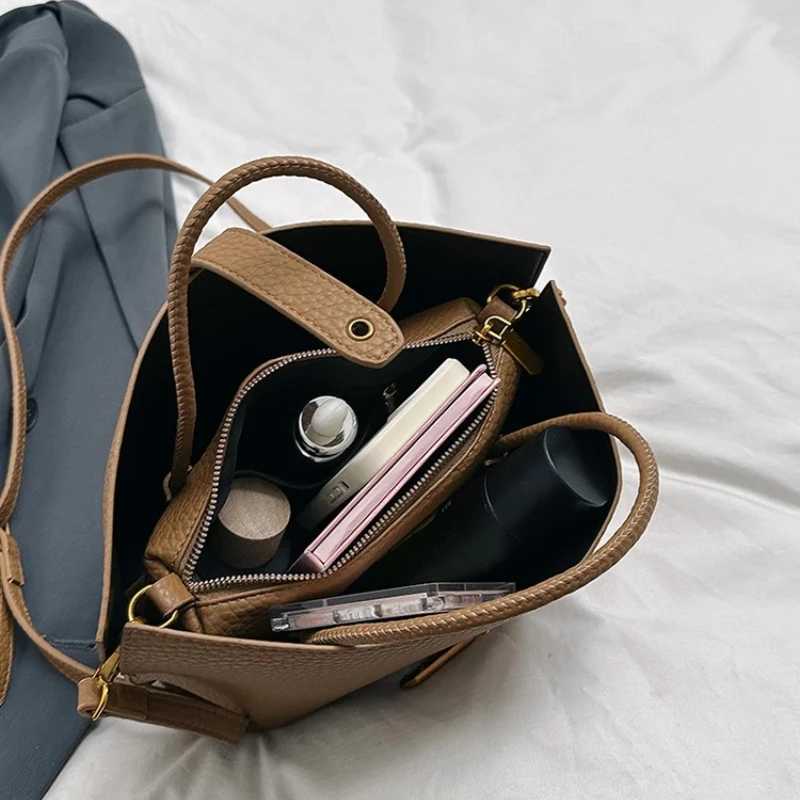 Shoulder Bag Unique Large Capaci Buet Bag Womens Commuter oulder Crossbody Bag Spring Summer New Sle Soft PU Leather HandbagT251020