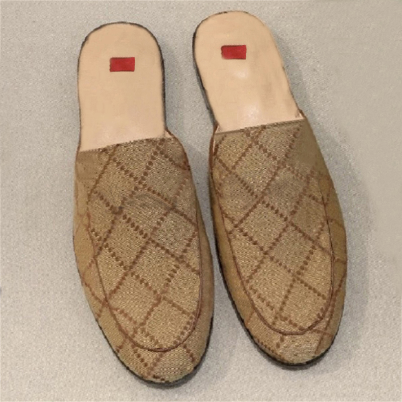 designer Slippers Men Slip-on Sandals Love Slippers Canvas Rubber Sole Low Heel Mules Flip Flops Casual Wear Shoes Gift for Men Half Slides womens Slipper