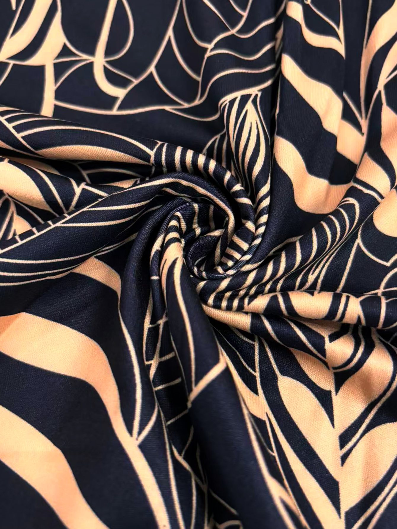 Women's Autumn & Winter New Fashion Elegant Leaf Printed Midi Skirt, Milk Silk Casual Skirt (S-XXL, Black)-CF43630