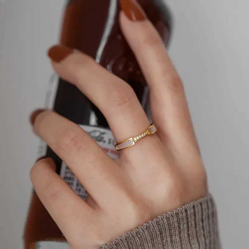 Stainless Steel Zircon Shell Ring for Women Simple Index Finger Gold Color Ring Anillos Party Wedding Jewelry Gift J251020