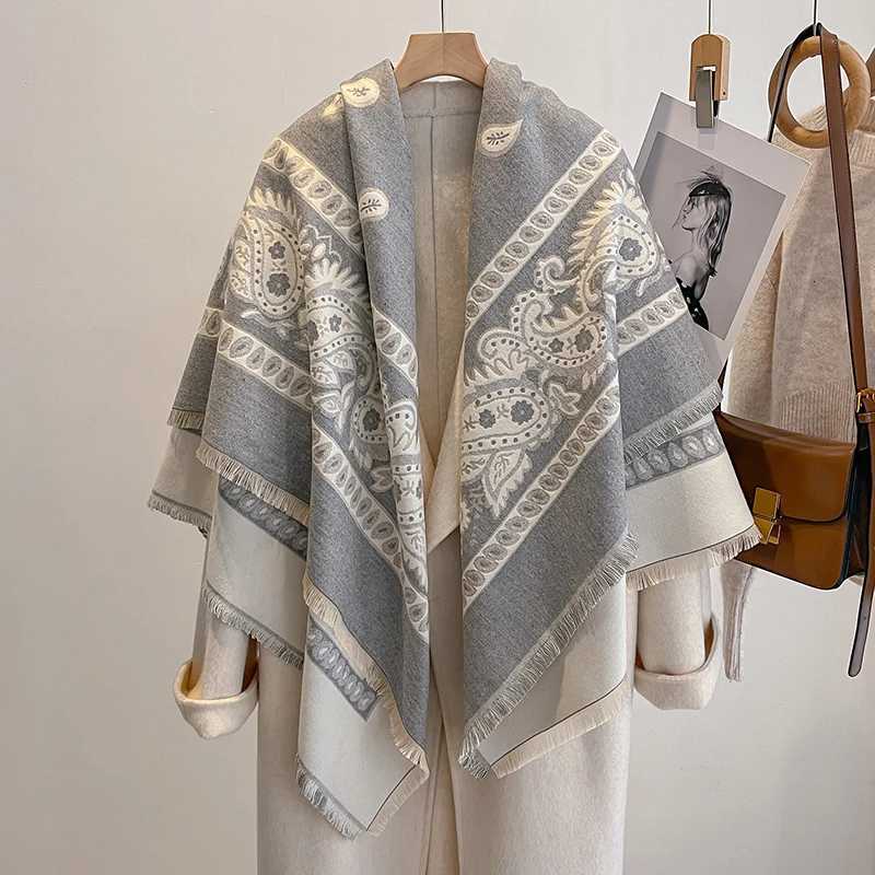 2025 Luxury Brand Womens Winter Cashmere Scarf Paisley Printed Tasseled Shawl Wrap Bandana PonchoL251020