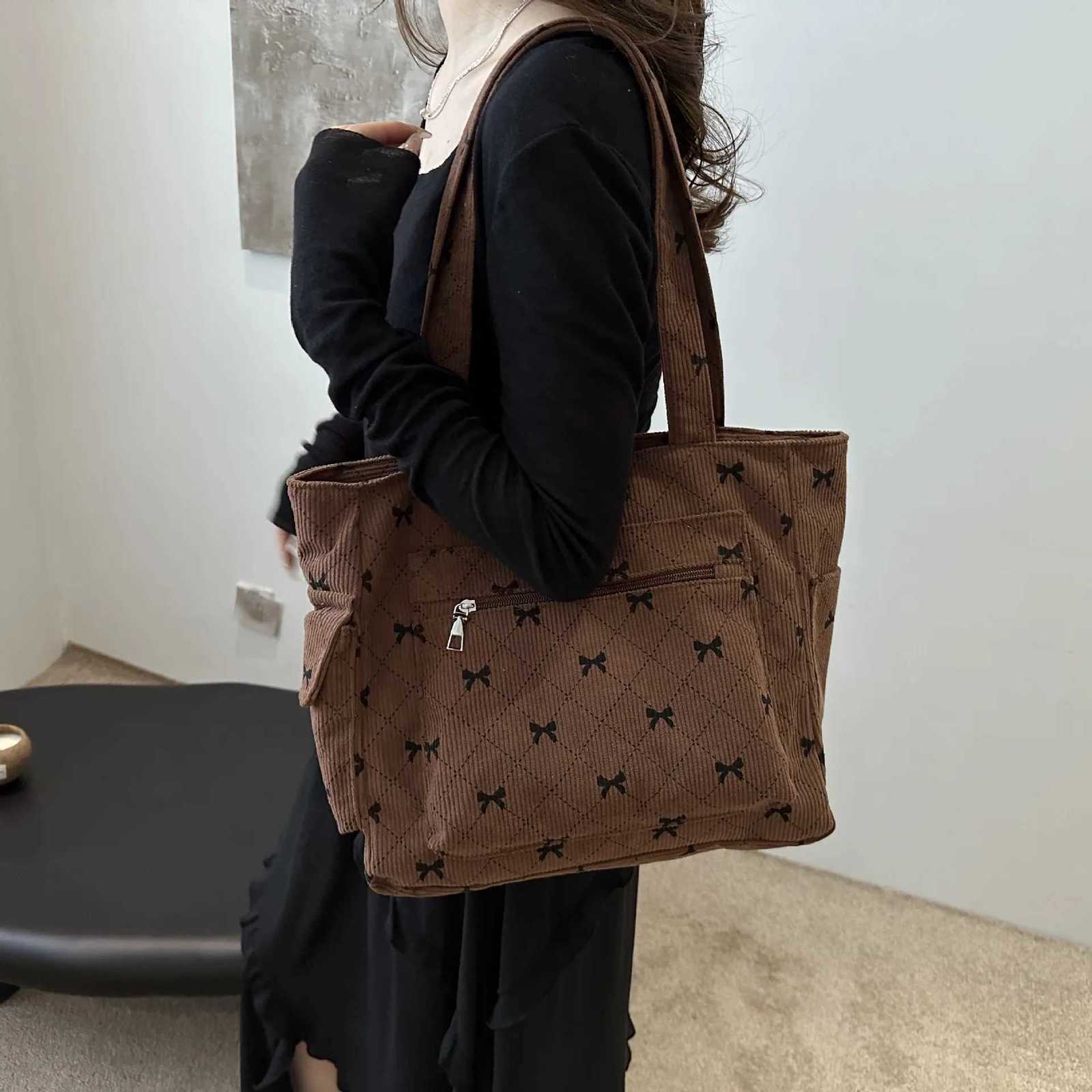 Bow Pattern Commuting Bag Handbag Large Capacity Women Tote Bag Multipockets Fashion Shoulder Bag Casual Underarm BagsT251020