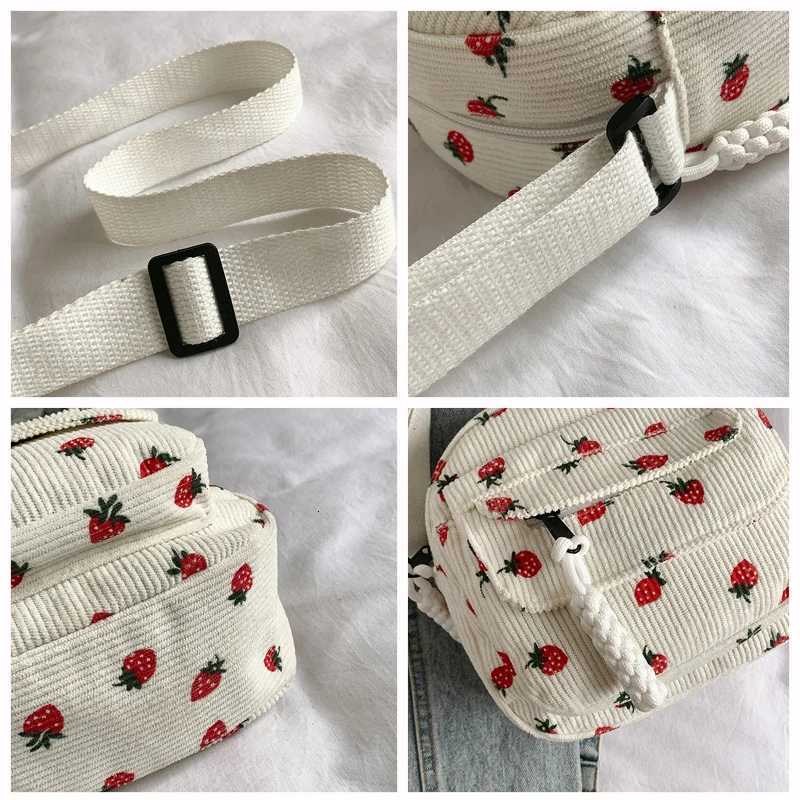 Lovely Grassy Shoulder Bag Strawberry Pattern Multipocket Phone Bag Casual Crossbody Bag Womens Makeup Bag Student BagT251020