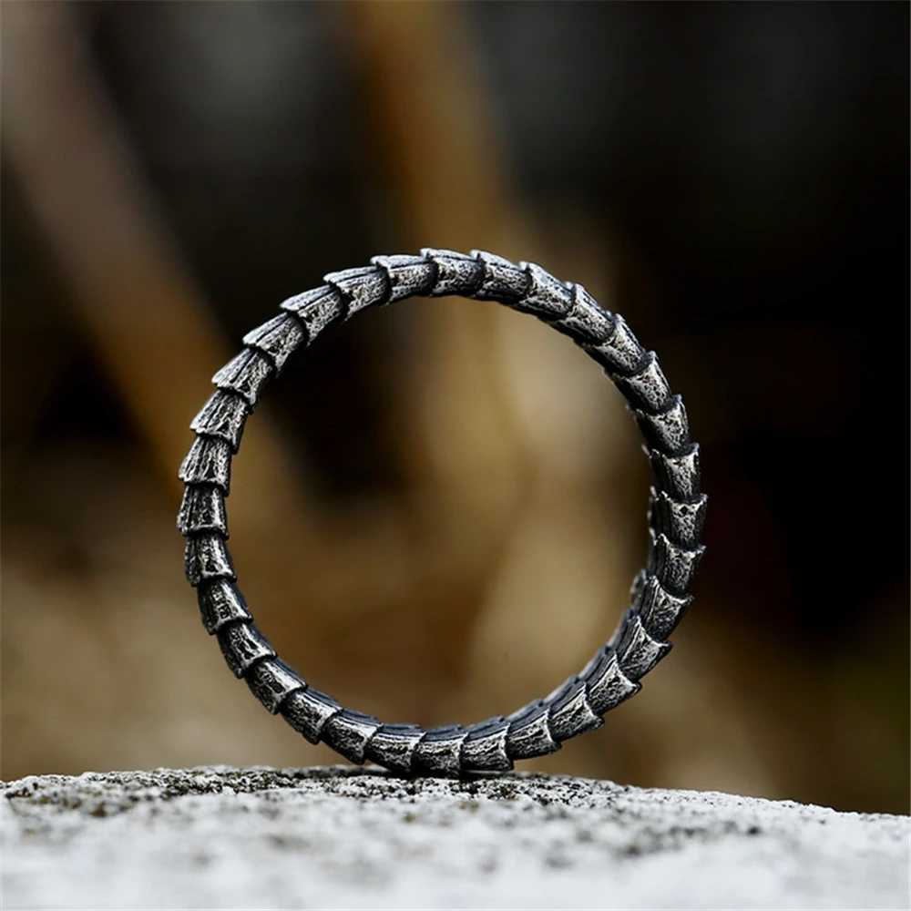 Norse Mythology Ouroboros Finger Ring Mens Antique Stainless Steel Vikings Midgard Serpent Jormungand Male Scandinavian Jewelry J251020