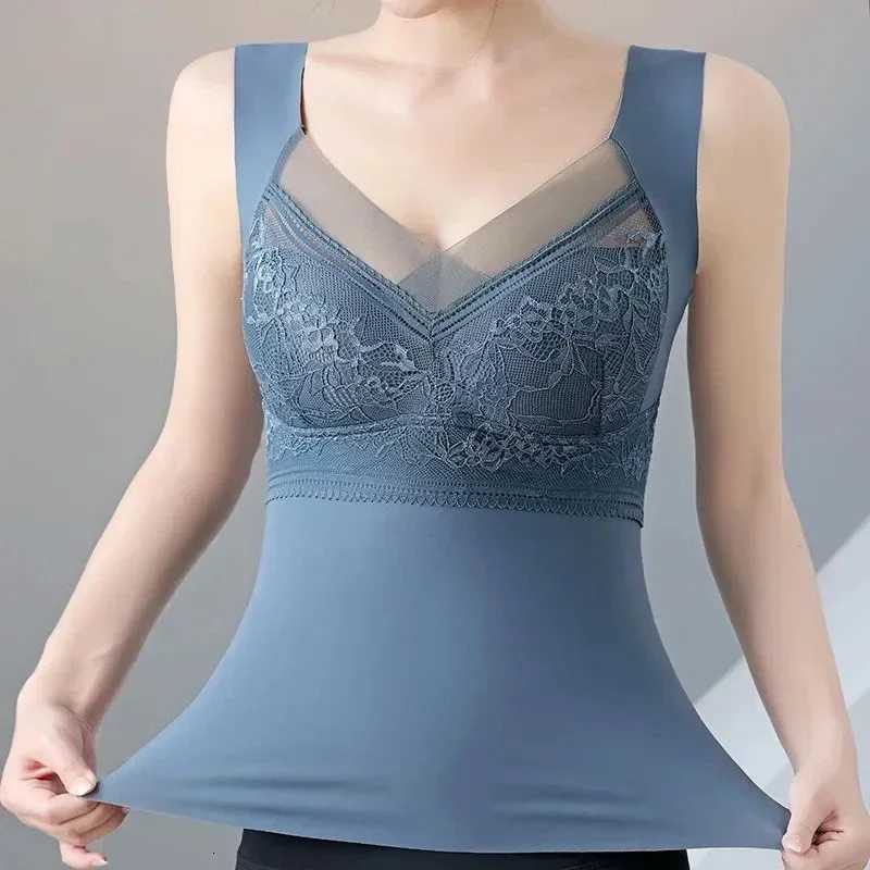 1pcs Woman Thermal Underwear Thermo Lingerie Winter Soft Warm Top Wear Thermo Vest Undershirt Intimate Lace with Bra PaddedT251020