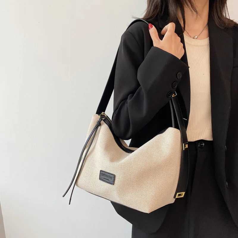 Large capacity canvas women Shoulder bags Brand design hobos Crossbody bags casual female handbag big travel Satchel bolsasT251020