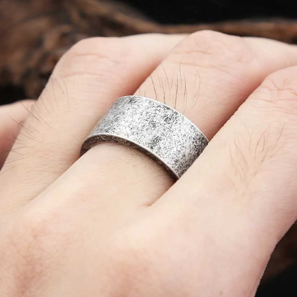 New Antique Silver Color Simple Rings For Men Women 316L Stainless Steel Punk Hip Hop Fashion Couple Ring Charm Party Jewelry J251020