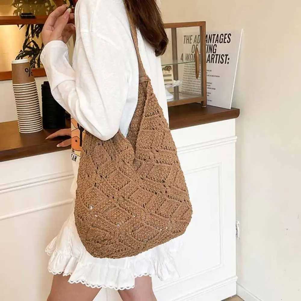 Hollow Out Flower Knitting Bag Tote Bag Beach Handbag Beach Bag Bohemian Style Large Capacity Hollow Shoulder Bag ShoppingT251020
