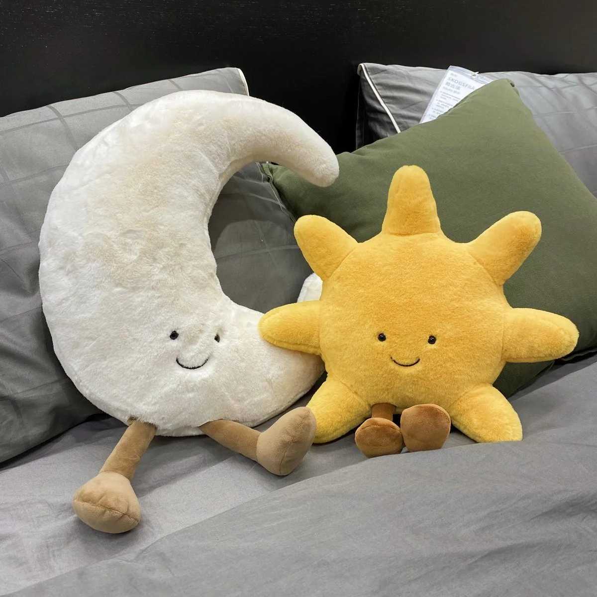 Adorable Smile Face White Moon Yellow Sun Plushie Stuffed Cute Cartoon Weather Plush Toy for Kid Bedroom Decor Sofa Throw Pillow J251020