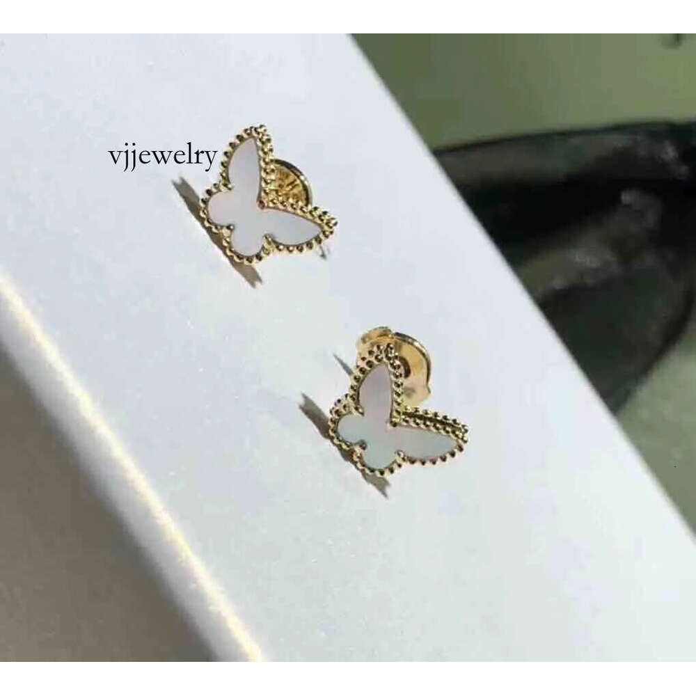 V gold Luxurious quality special pendant necklace with white shell for women engagement earring bracelet have stamp Jewelry