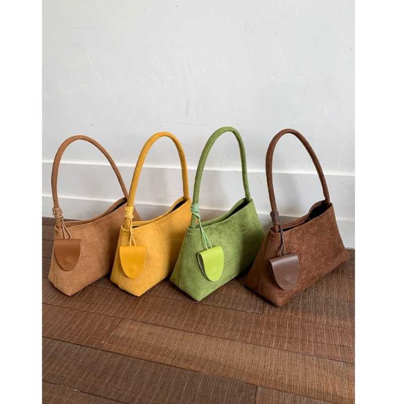 2025 Autumn Matte Shoulder Bags for Women Large Capacity Vintage Tote Bags Solid Commuter Travel Purse HandbagsT251020