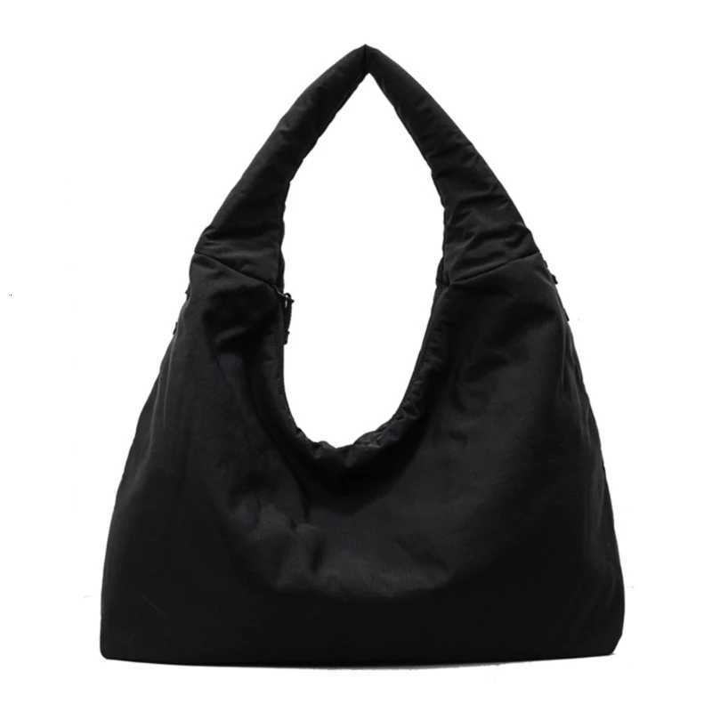 E8FB Womens Nylon Shoulder Bag Spacious and Trendy Slouchy Bag Handbag for StudentT251020