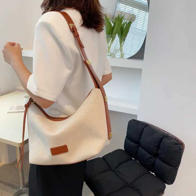 Large capacity canvas women Shoulder bags Brand design hobos Crossbody bags casual female handbag big travel Satchel bolsasT251020