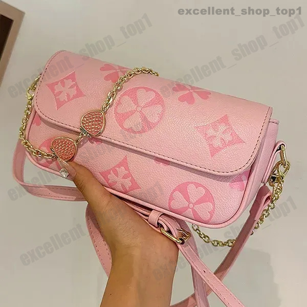 Chic Shoulder Bag - Small Square Leather Crossbody Handbag For Women Elegant Chain Accent