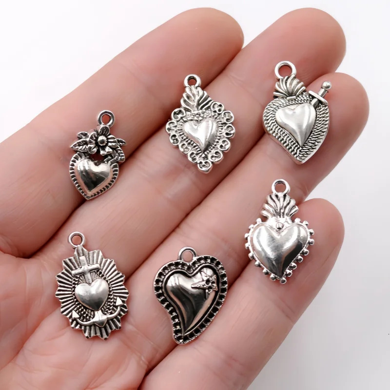 30pcs Mixed Silver Plated Cute Mini Catholic Sacred Heart Alloy Pendant DIY Charms Bracelet Earrings Jewelry Making P787 251008
