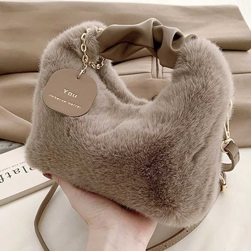 Cute Faux Fur Plush Handbags Ruched Handle Small Lady Shoulder Crossbody Bag Casual Tote HalfMoon Hobos Winter Bags for WomenT251020