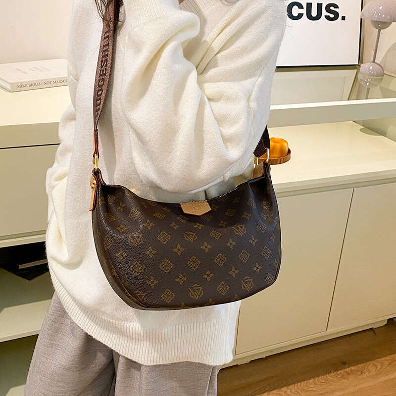 Fashion Elegnat Designer Bag for Women Large Capacity Crossbody Shoulder Bag Exquisite Casual Dumpling Bag Handheld Commuter Women H260320