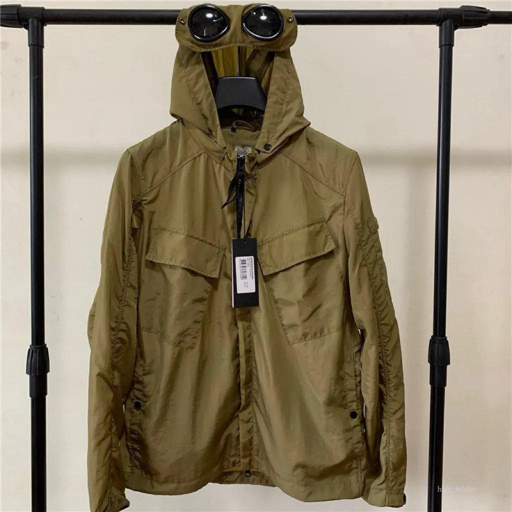 Mens Designer Jacket Fashion Sports Windbreaker Keep Warm Goggle Company Jacket Hood Jacket Outdoor Sports F82