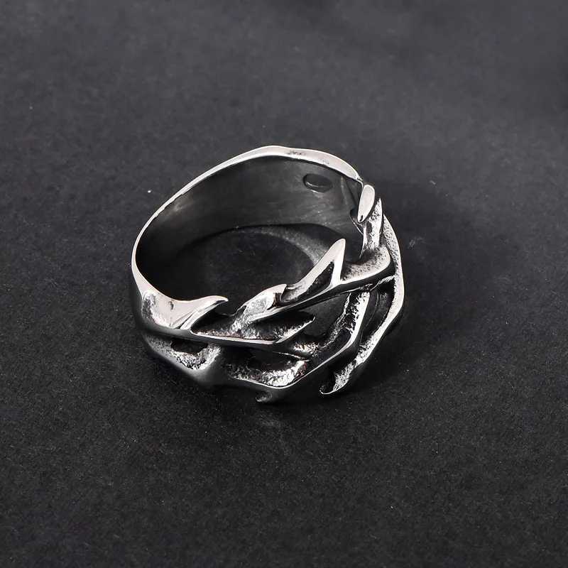 Fashion Simple Hollow Crown Of Thorns Ring Popular Stainless Steel Charm Rings for Men Women Punk Rock Jewelry Gift J251020