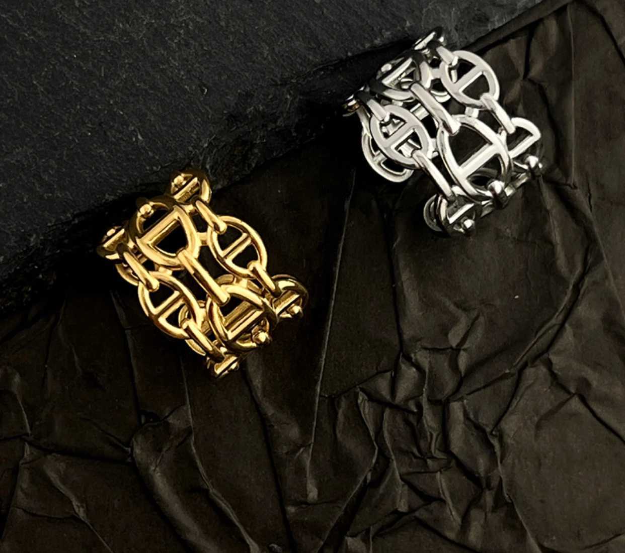 Couple ring luxurious fashion retro ring stainless steel plated simple and versatile highend sense open design sense ring J251020