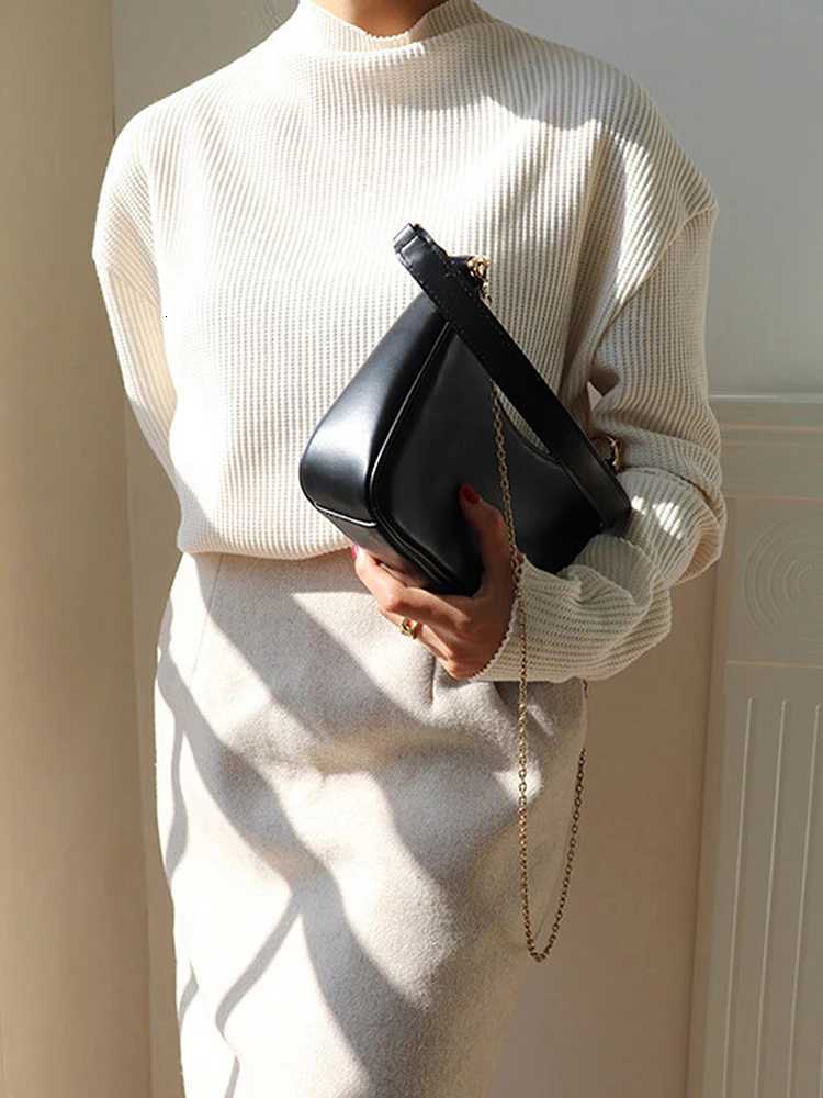 2025 New Fashion Chain Stick Bag Retro Crossbody Bag Shoulder Bag Underarm Bag Versatile Womens Daily Commuter BagT251020