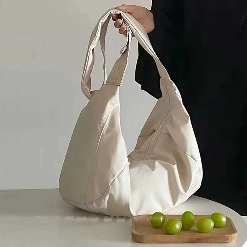 Dumpling Shape Shoulder Bag for Women Hobos Messenger Bag Large Capacity New Style MaterialT251020