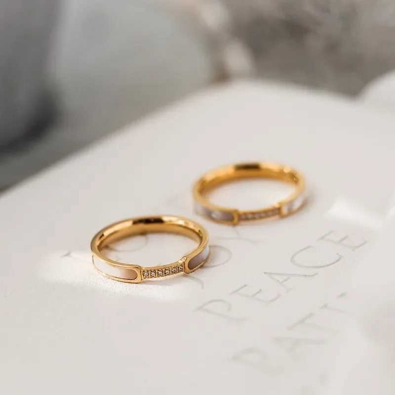 Stainless Steel Zircon Shell Ring for Women Simple Index Finger Gold Color Ring Anillos Party Wedding Jewelry Gift J251020