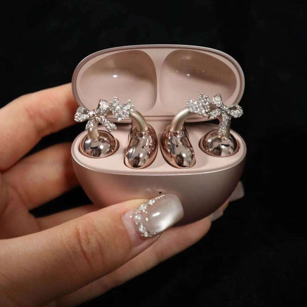 Niche Design Sense Light High-end Inlaid Zircon Bowknot Earphone Fashionable Elegant Versatile Ear Clip Accessory