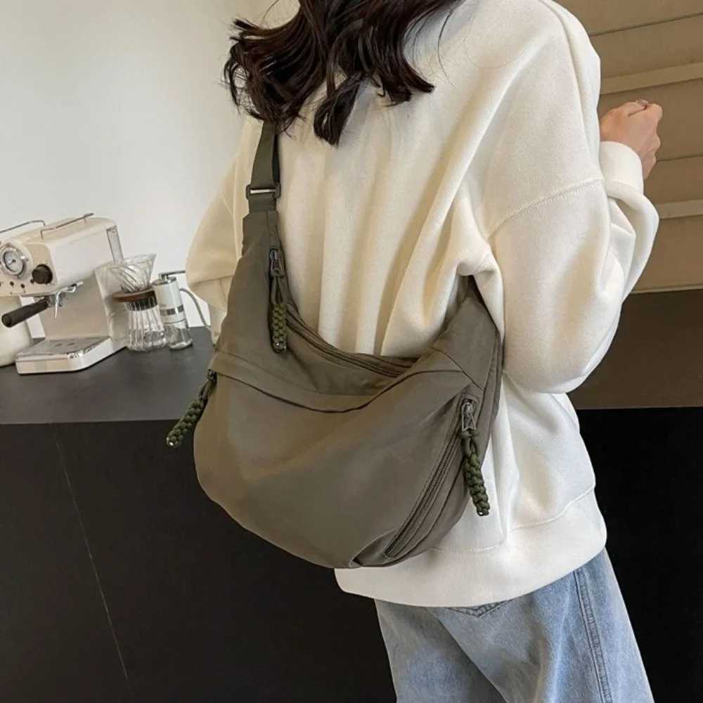 New Canvas Crossbody Bags Large Capacity Korean Simplified Shoulder Bag Lightweight Solid Color Dumpling Bag TravelT251020