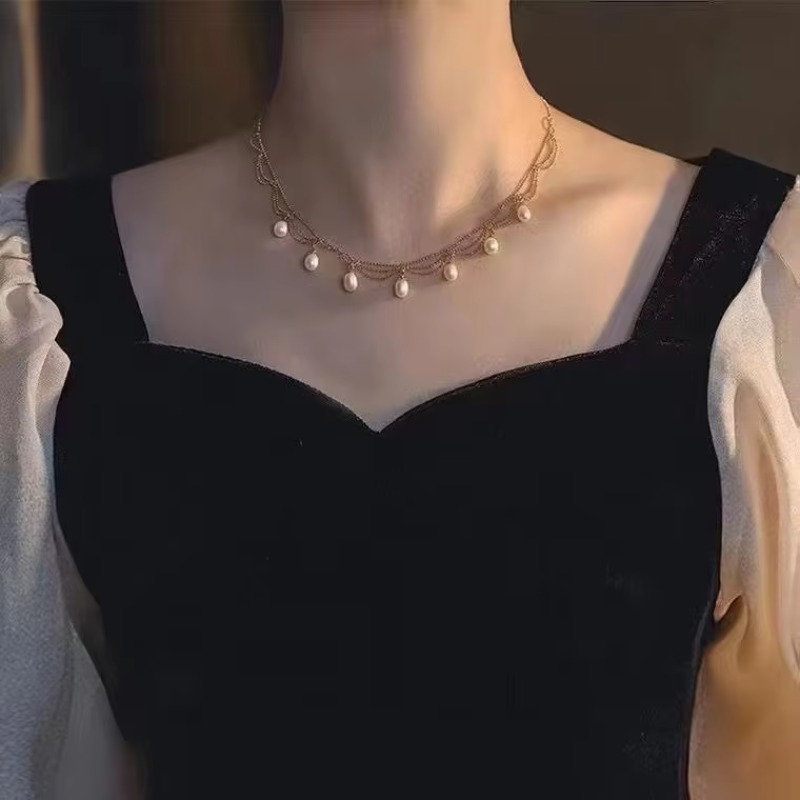 Jewellery High Quality 18K Gold Plated Retro Palace Style Tassel Charm Natural Freshwater Pearl Pendant Necklace for All Occasions Gift Textured Elega