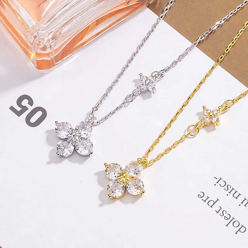 925 Sterling Silver Dainty Lucky CZ Leaf Necklace for Women 14k Gold Plated Flowers Elegant Pendant Necklace Wedding Jewelry Y251020