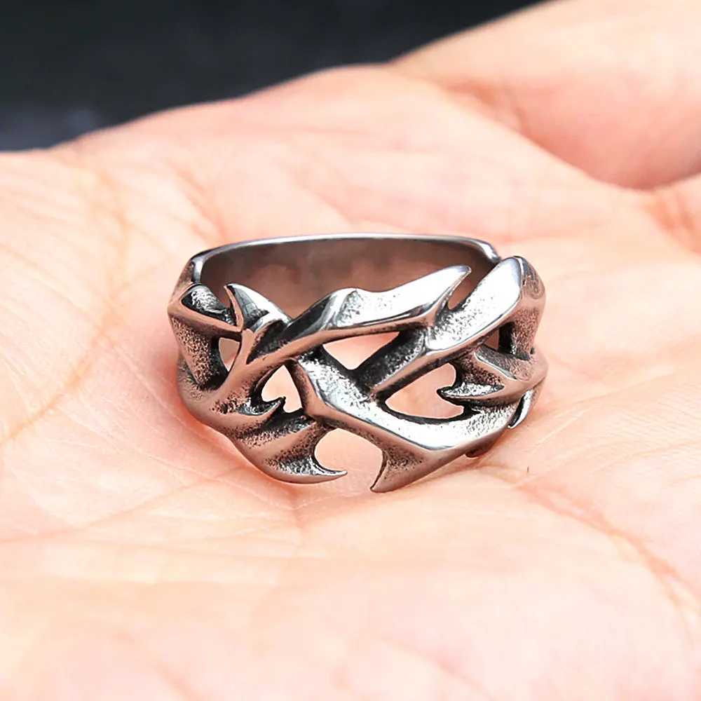 Vintage Punk Stainless Steel Crown of Thorns Rings For Men Women Hollow Out Design Fashion Party Male Jewelry Gifts J251020