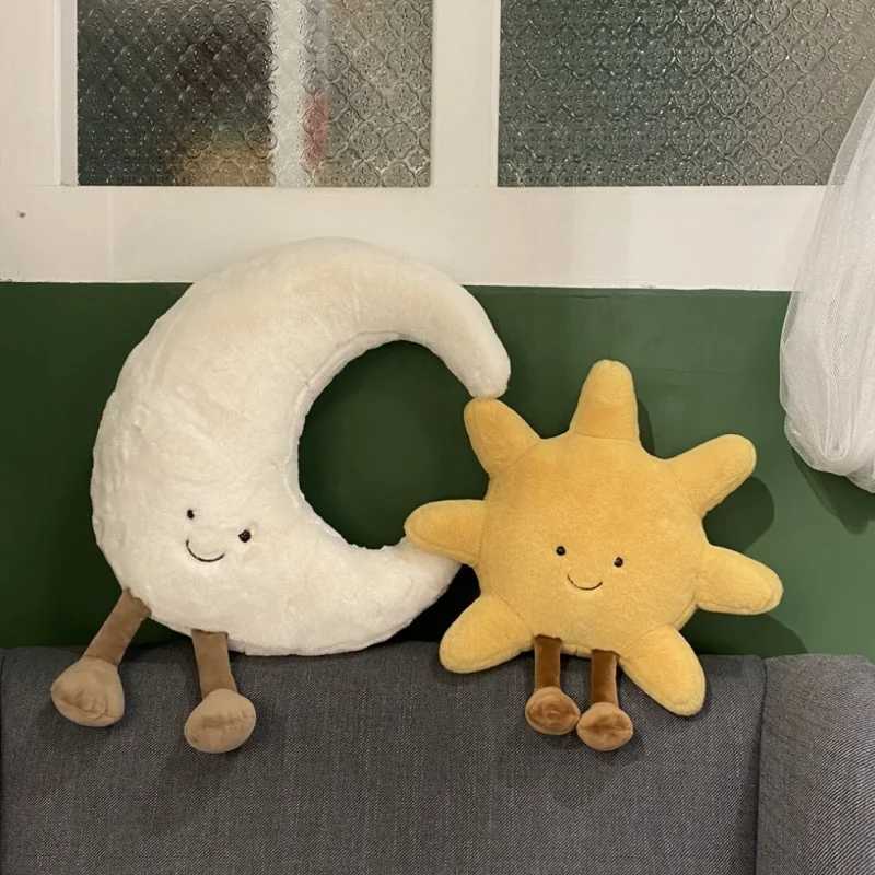 Adorable Smile Face White Moon Yellow Sun Plushie Stuffed Cute Cartoon Weather Plush Toy for Kid Bedroom Decor Sofa Throw Pillow J251020