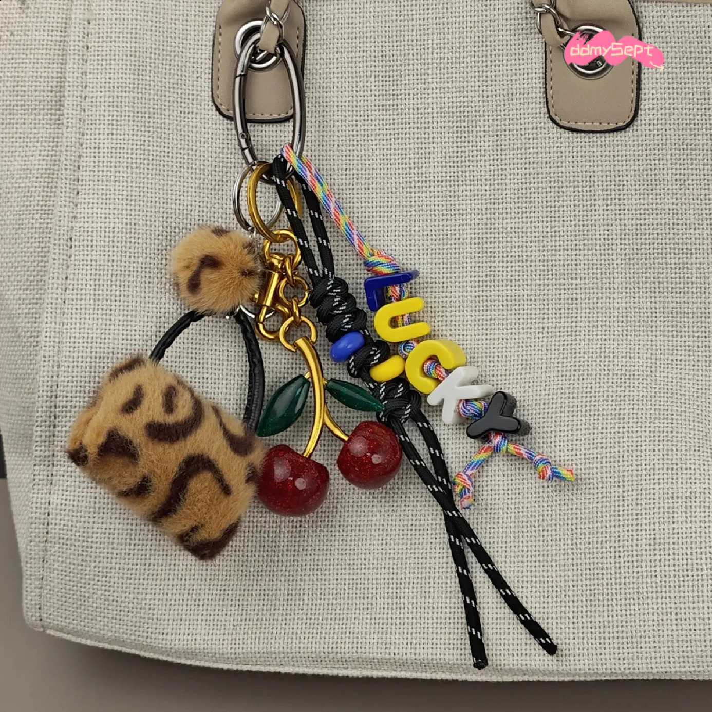 Lucky Delicious Red Cherry Fruits Charm Exquisite Key Chain For Women Men Girs Bag Purse Pendant Accessories Gift 250122 ddmysept